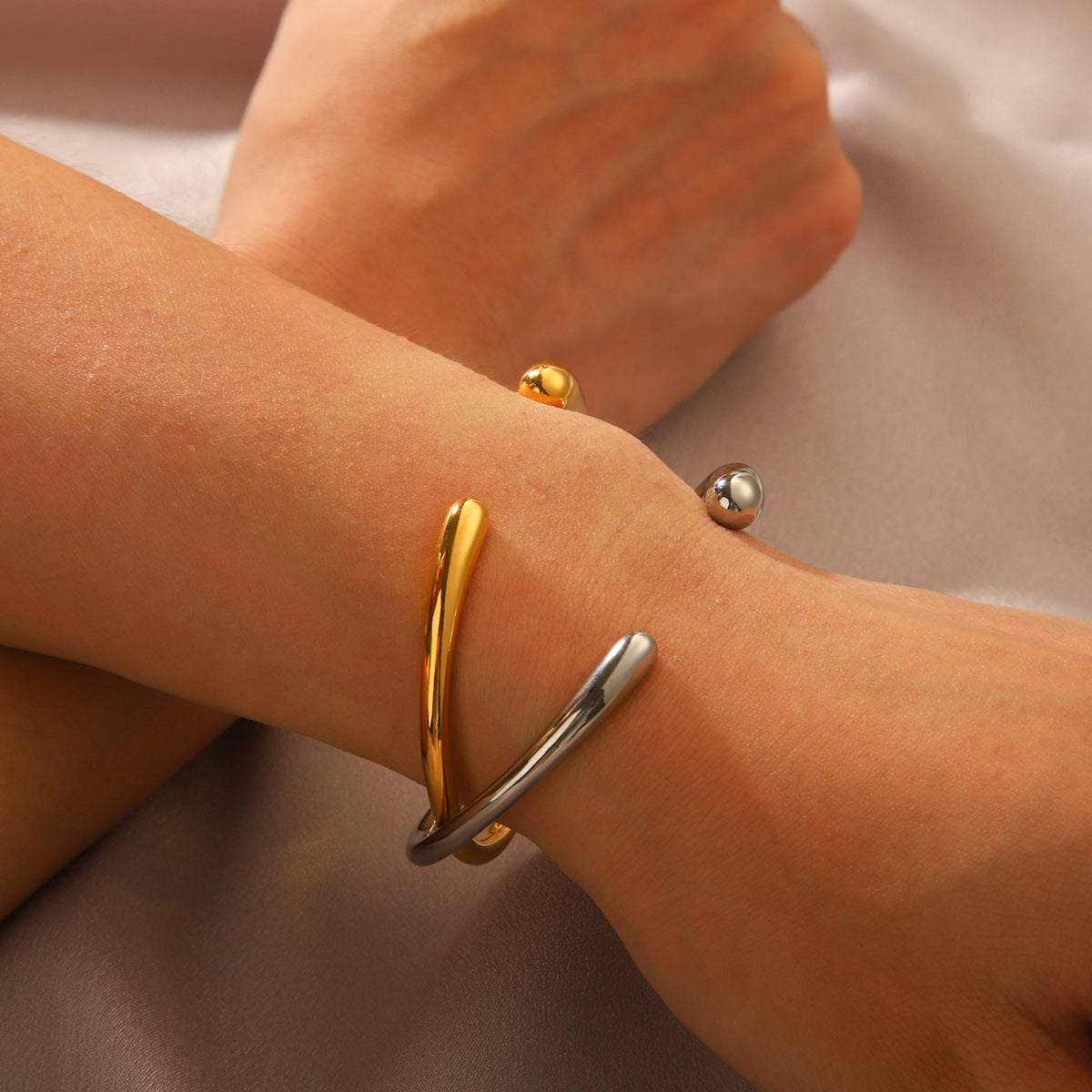 Elarosa Lana Cuff Silver Bileklik